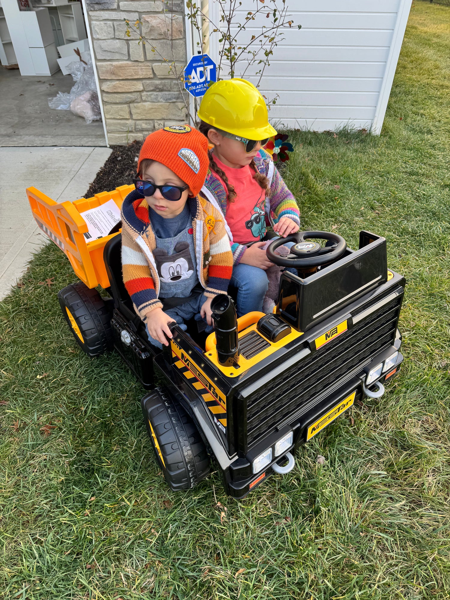 24v ride on dump truck