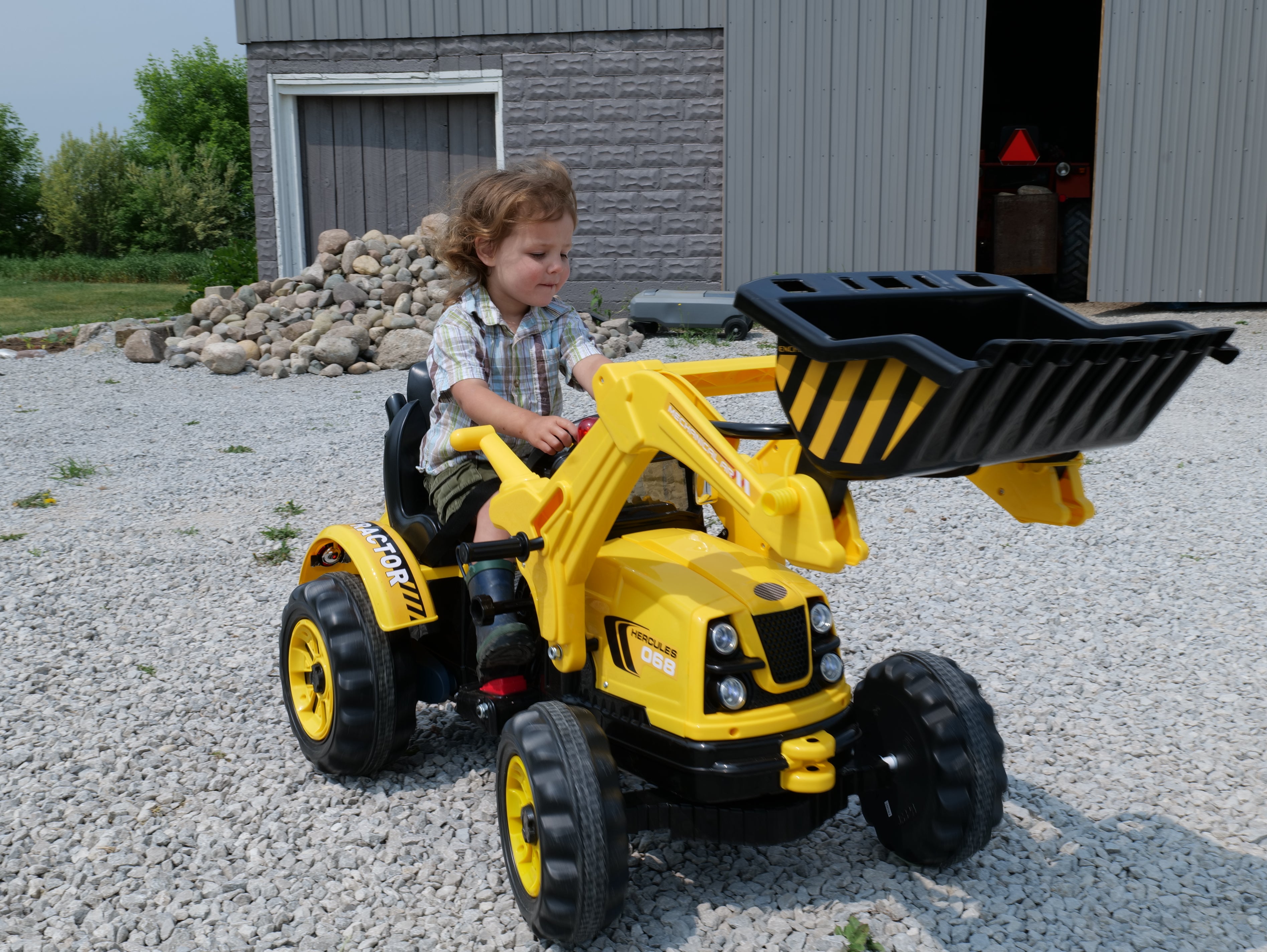 Kidsera Kids Ride on Tractor with Front Loader, 12V 7AH Battery Powered Riding On Excavator