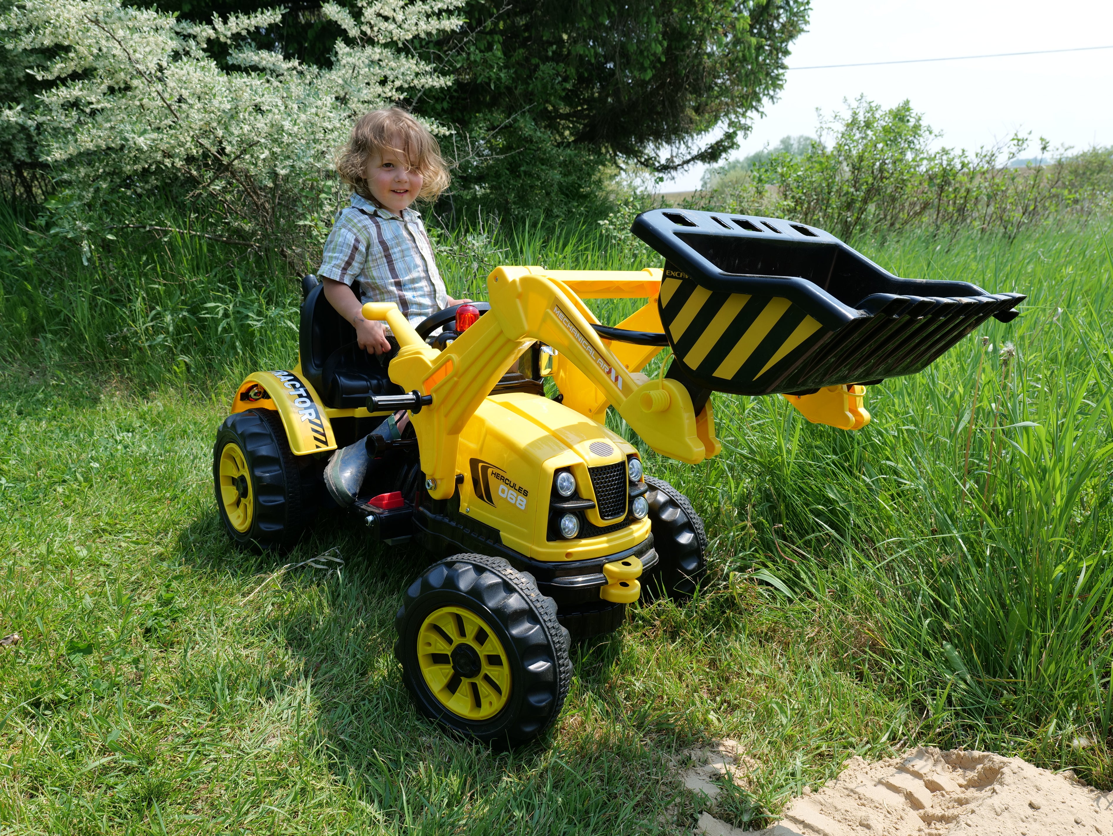 Kidsera Kids Ride on Tractor with Front Loader, 12V 7AH Battery Powered Riding On Excavator